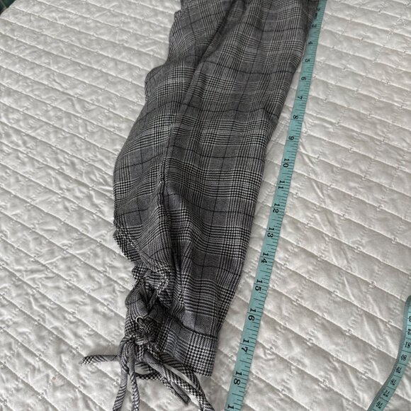 Petersyn Gray Checkered Long Sleeve Blouse With Ruffled Sleeves Size S - Picture 14 of 14